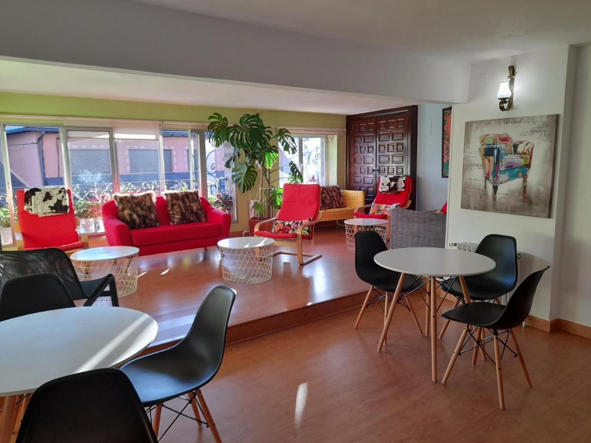 Hostal "Los Chanos El Ruso" Galende Exterior foto