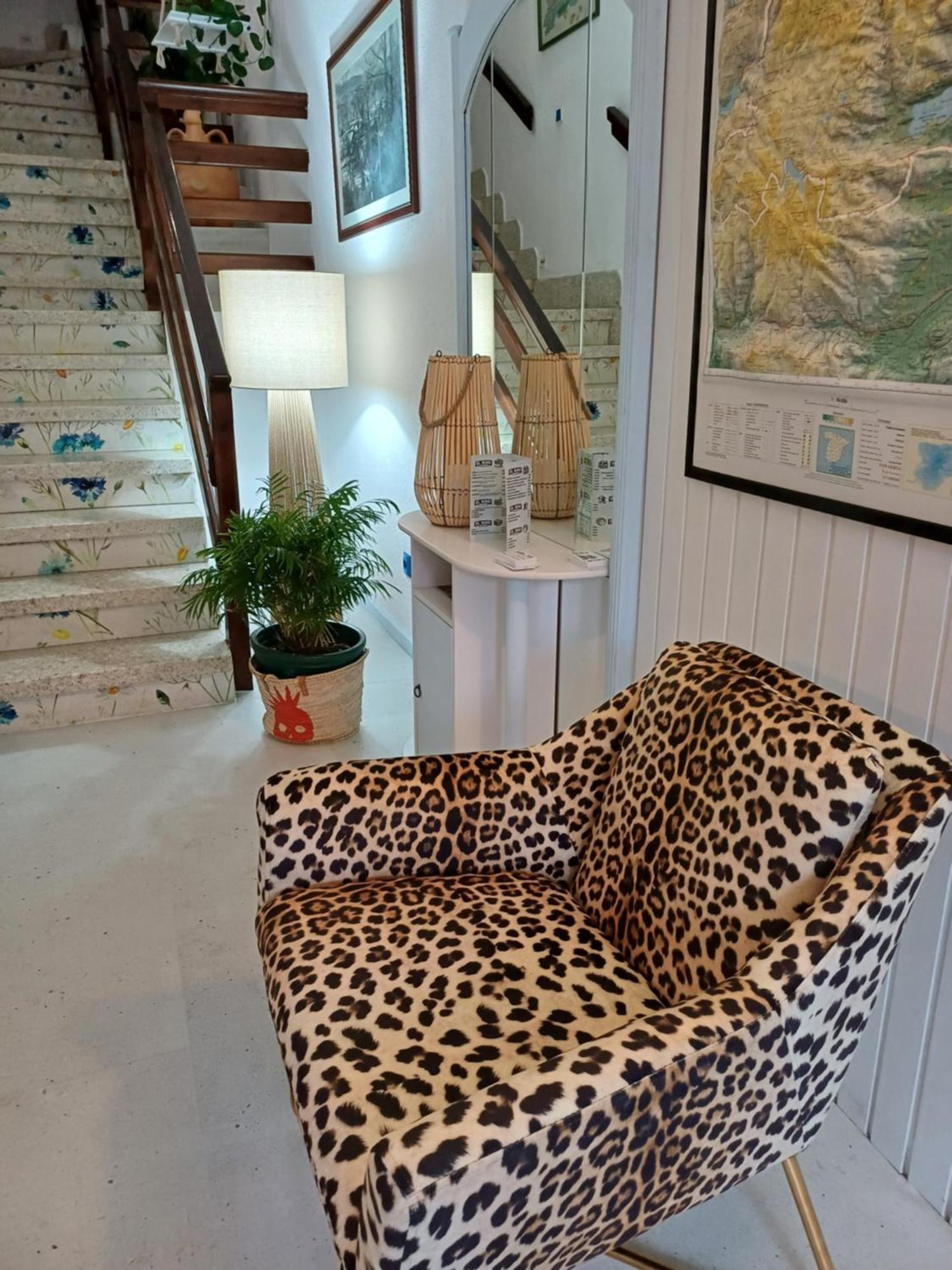 Hostal "Los Chanos El Ruso" Galende Exterior foto