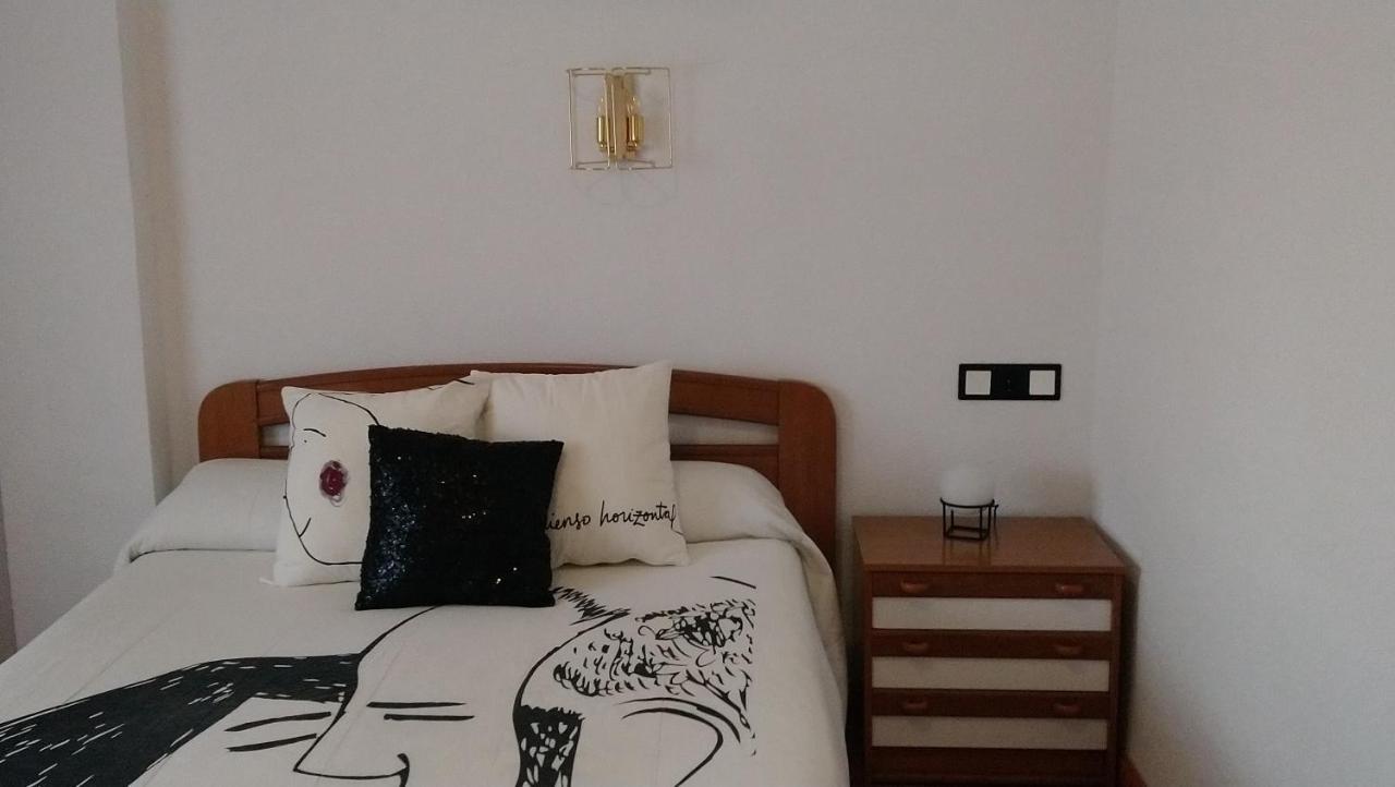 Hostal "Los Chanos El Ruso" Galende Exterior foto